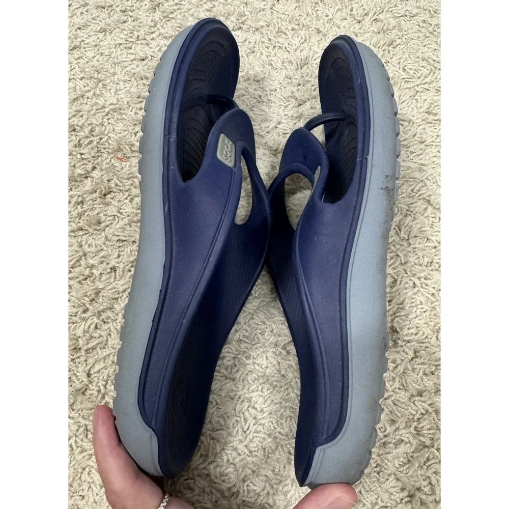 Crocs Unisex Classic Flip Flops Waterproof Slip On Shoes Size M 9 W 10 Navy Pool